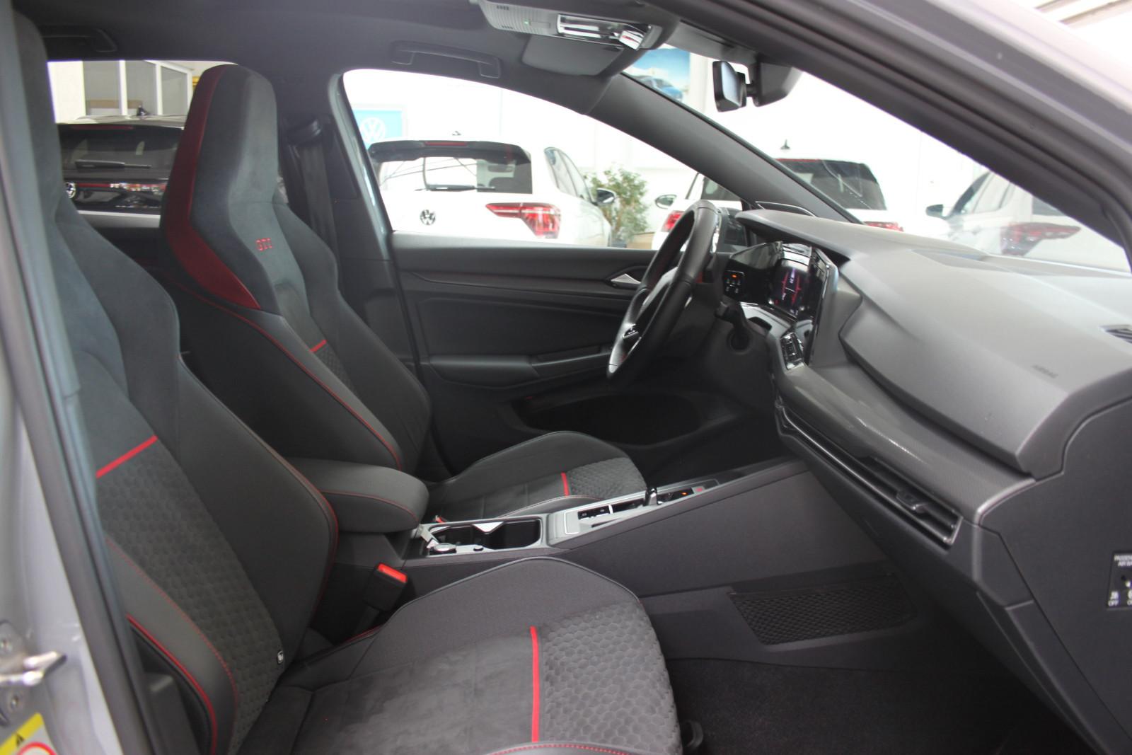 Volkswagen Golf VIII Lim. GTI CLUB/ED45/AKRA/PANO/H&K/DCC/H, миниатюра 14