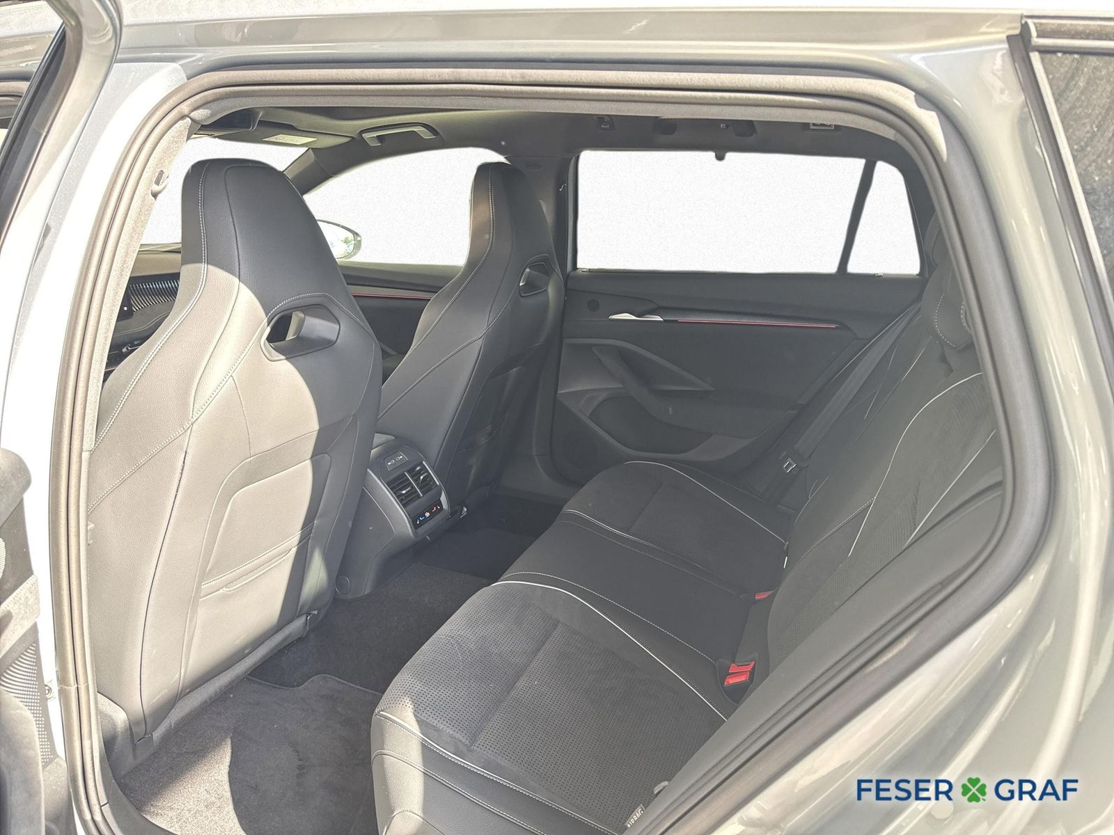Skoda Superb - Bild 12