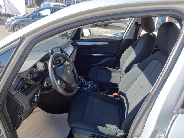 Fahrzeugabbildung BMW 218 Active Tourer/Automatik/Kamera/1.Hd/59.900km