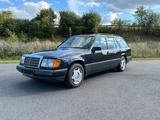 Mercedes-Benz E 230 TE - Mercedes-Benz E 230 aus 1990