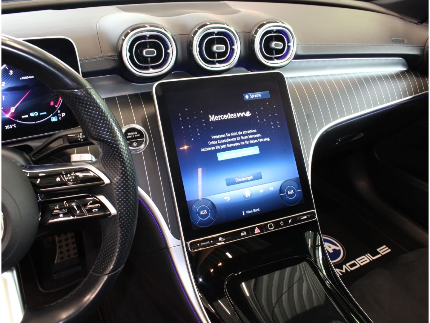 Fahrzeugabbildung Mercedes-Benz C 200 AMG Line R.Kamera+Pano+AppleCarPl+Designo