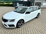 Skoda Octavia 2.0 TSI DSG Combi RS - Skoda in Bamberg