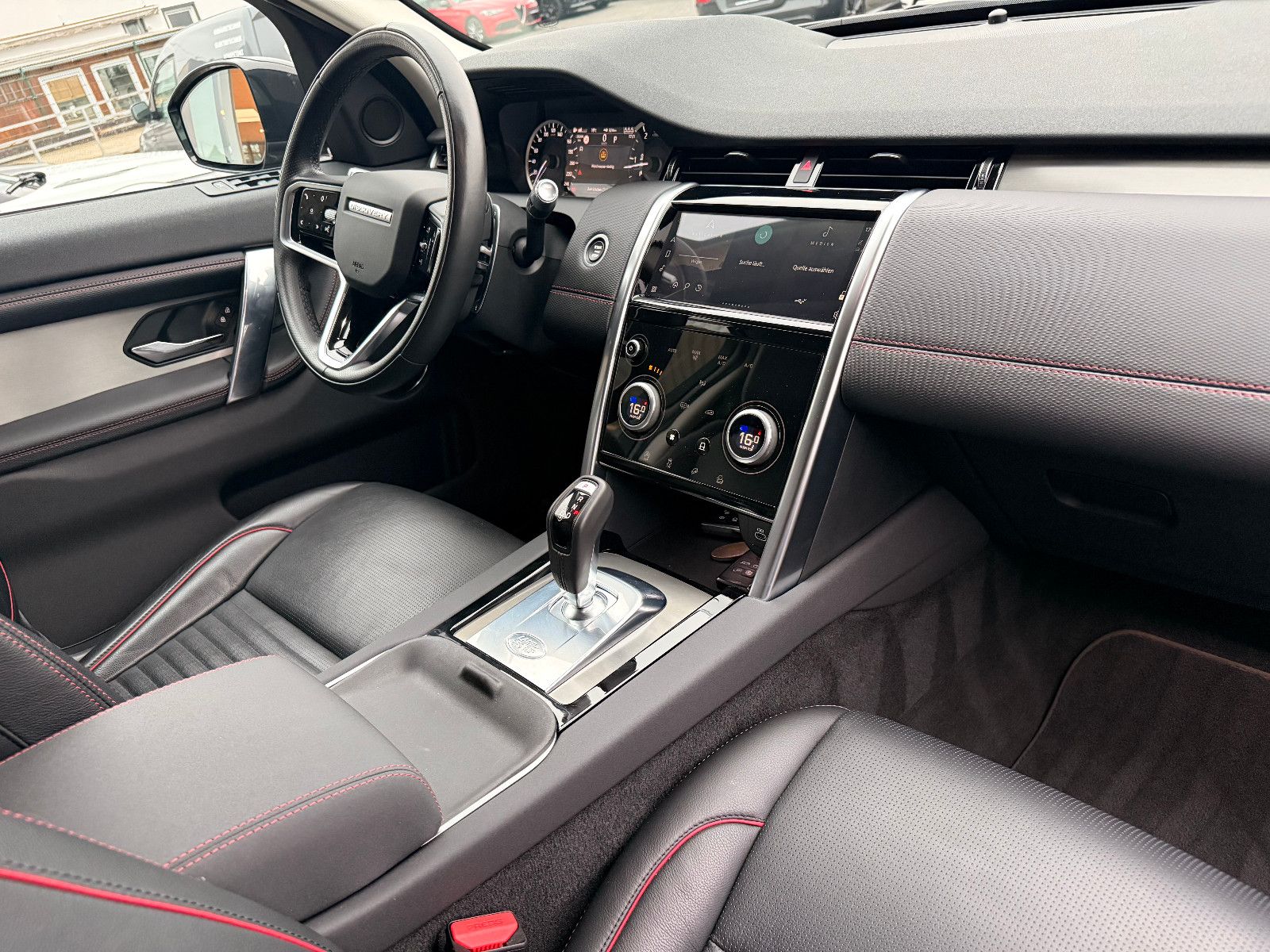 Fahrzeugabbildung Land Rover Discovery Sport R-Dynamic S AWD/LEDER/KAMERA/ACC