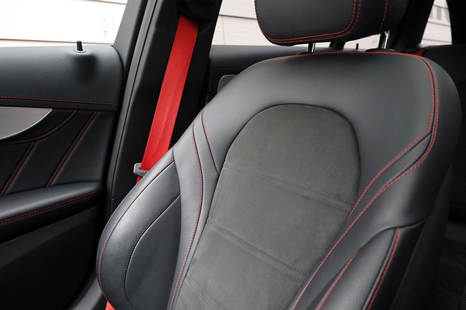 Fahrzeugabbildung Mercedes-Benz C 43 AMG 4M,ACC,Standhzg.,Panorama,Sport-Auspuff