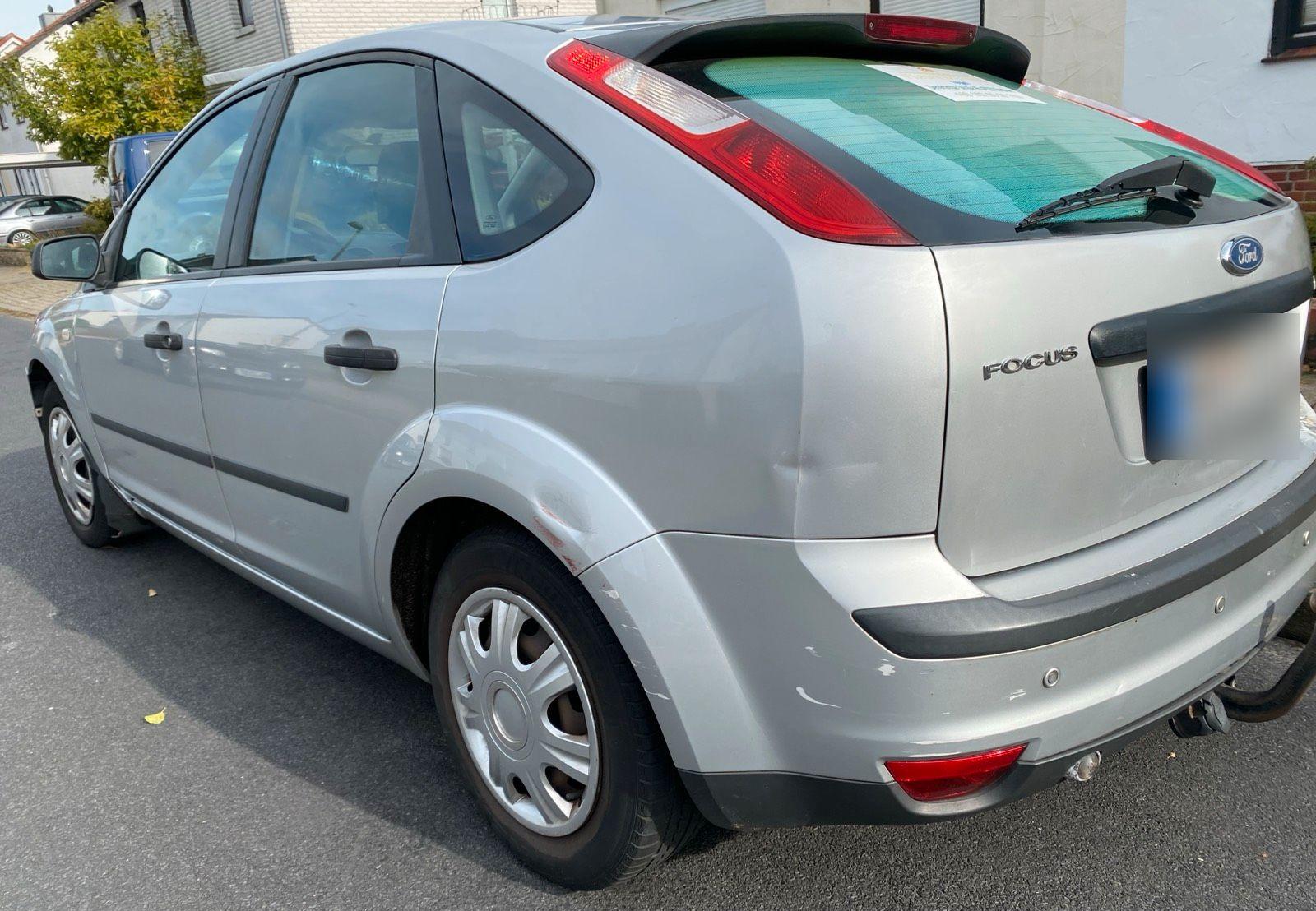 Ford Focus 2005 — photo 11