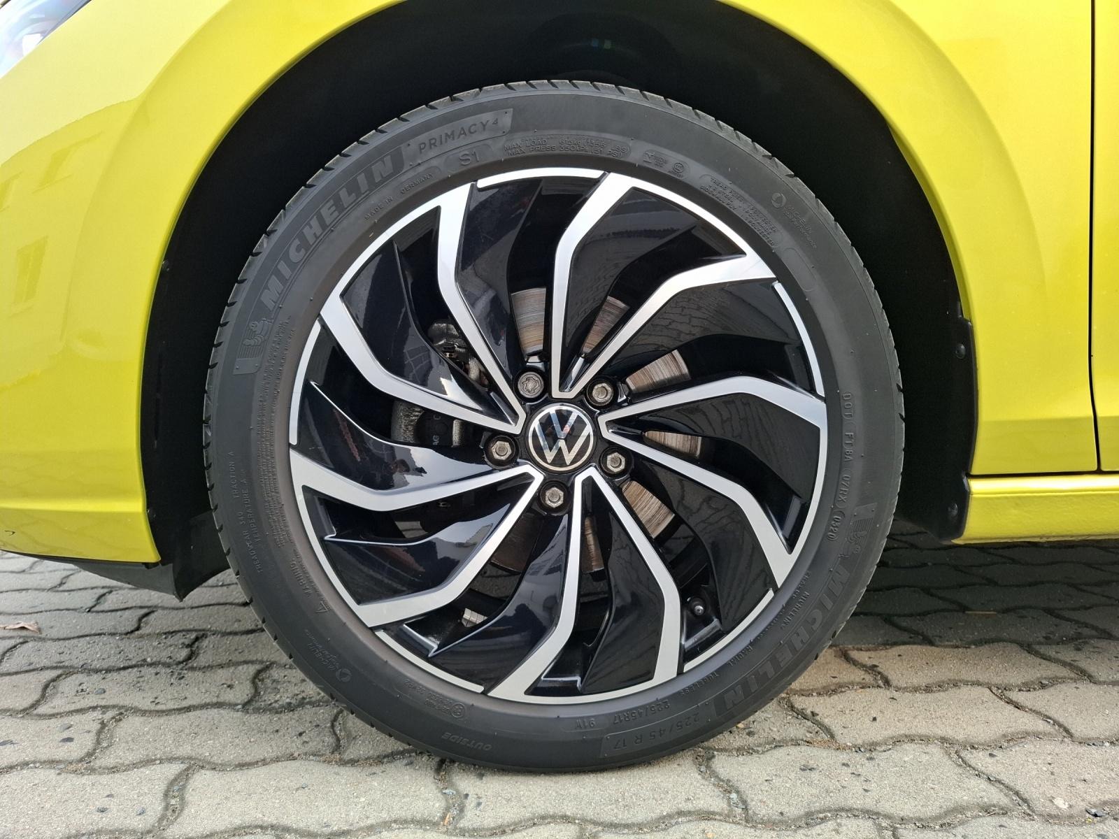 Volkswagen Golf VIII TSI Life Matrix Navi AID Pano ACC PDC, миниатюра 9
