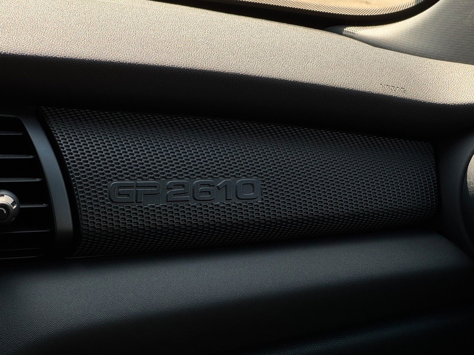 Fahrzeugabbildung MINI John Cooper Works GP CarPlay Tempomat SHZ DAB
