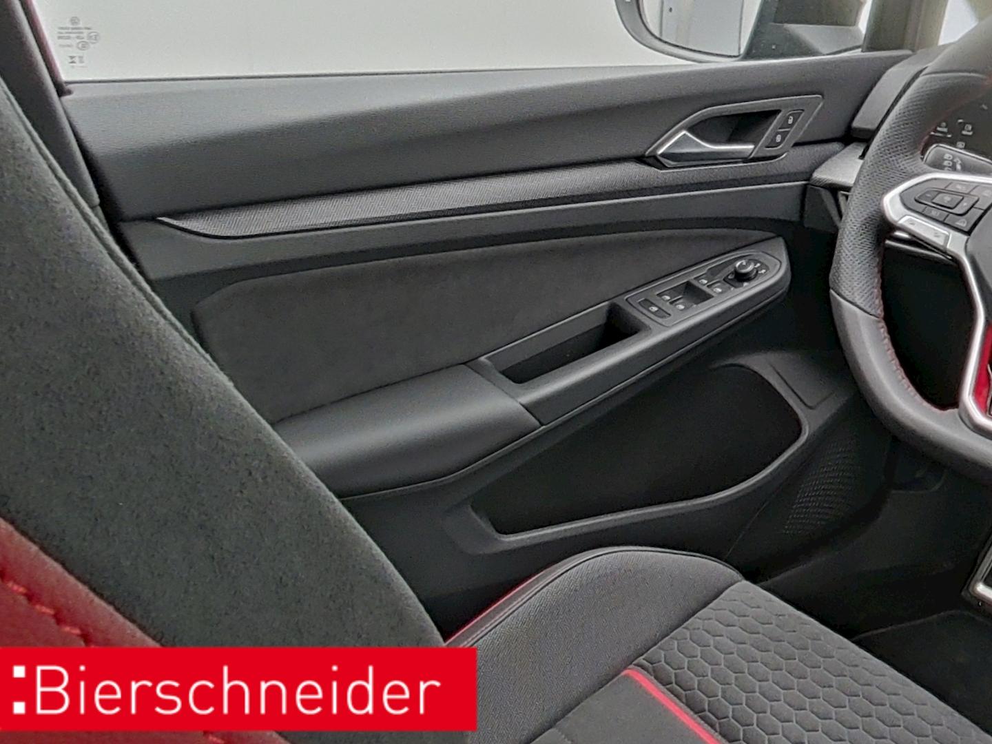 Volkswagen Golf GTI 8 2.0 TSI DSG Clubsport Blackstyle PANO, миниатюра 12