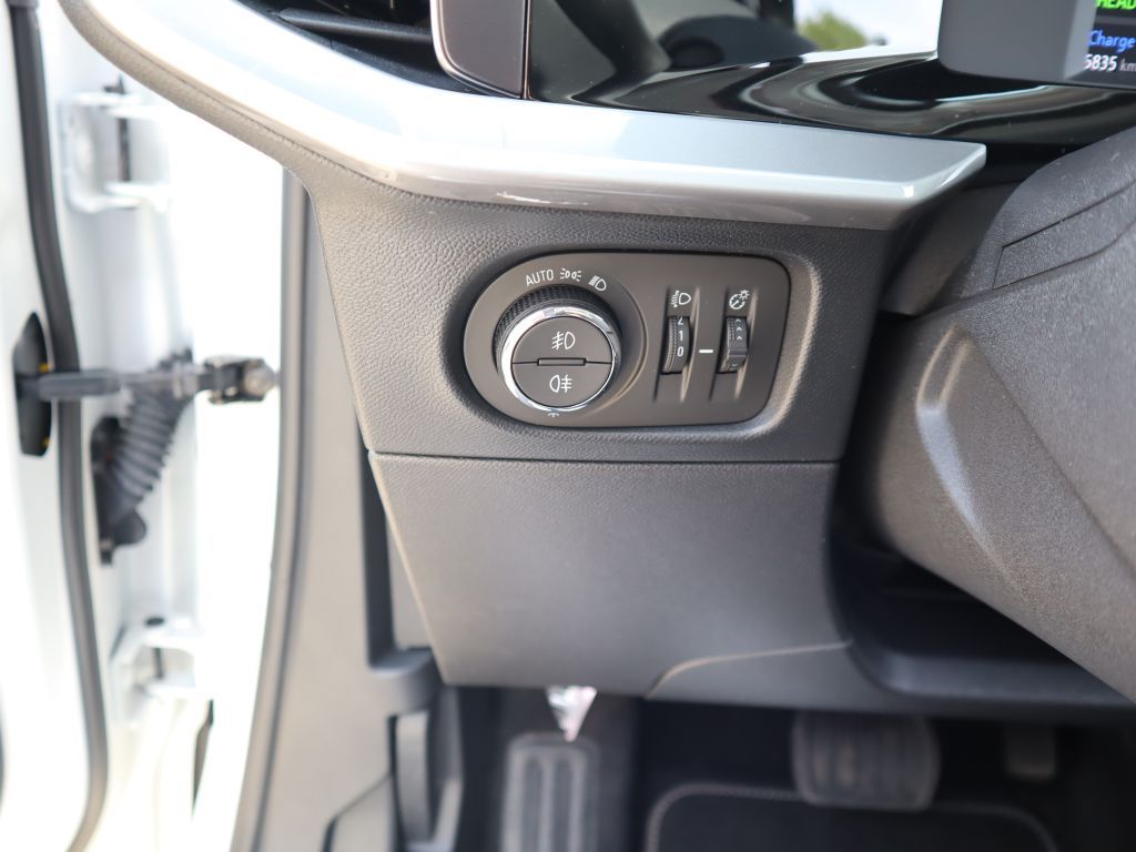 Fahrzeugabbildung Opel Mokka-e Elegance (B/B)