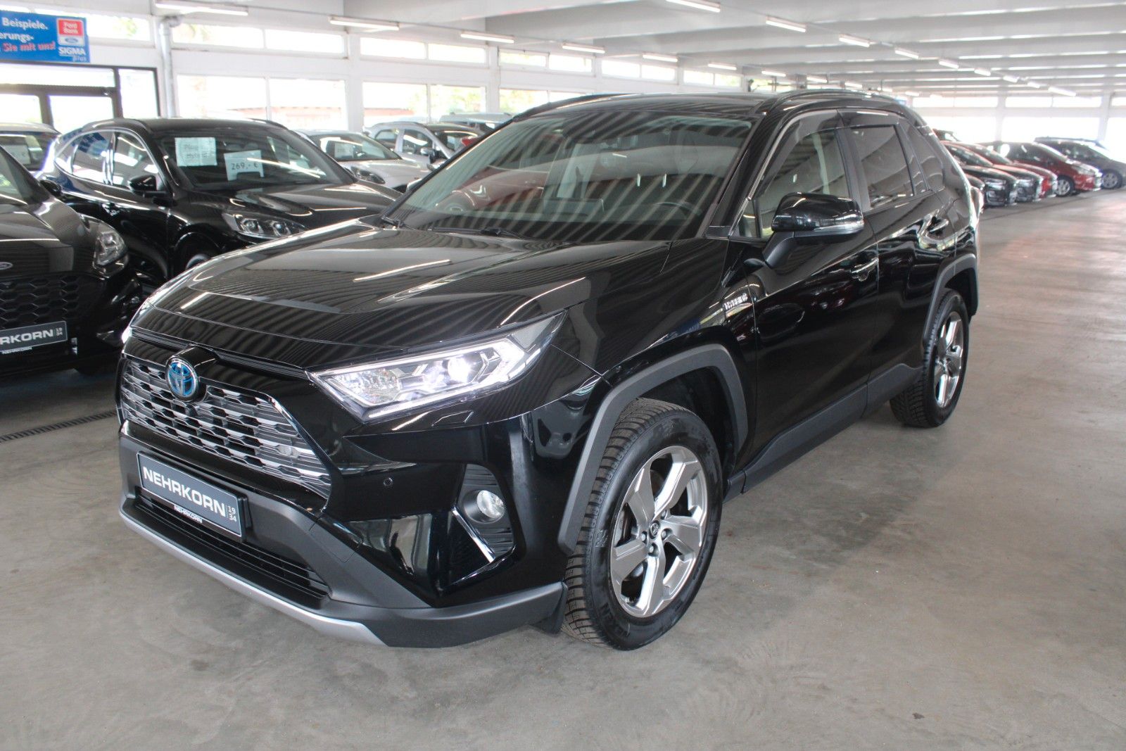 Fahrzeugabbildung Toyota RAV 4 4x2 Hybrid Lounge Aut. PANO LED LEDER ACC