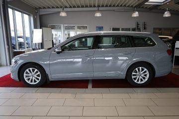 Volkswagen Passat Variant - 2