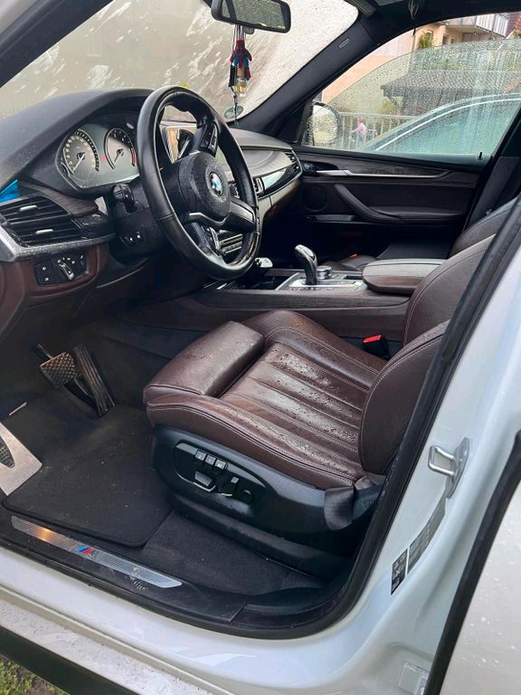Image of BMW X5