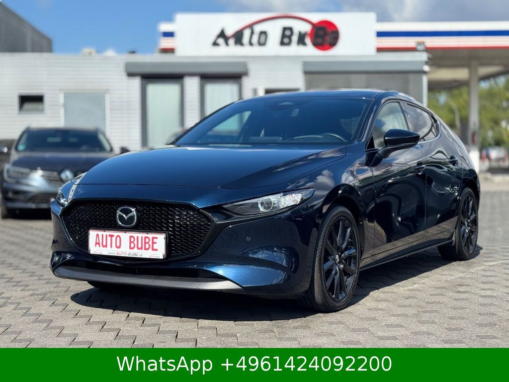 Mazda 3 — hlavná fotografia