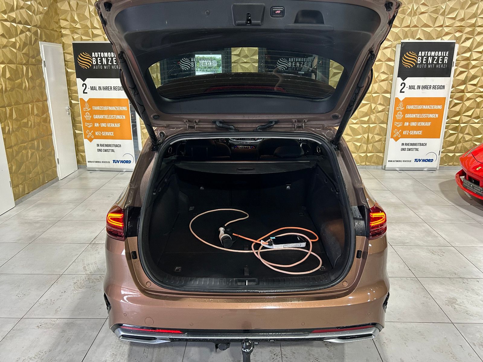 Fahrzeugabbildung Kia Ceed Sportswagon/Platinum Edition/DIGITAL-TACHO/
