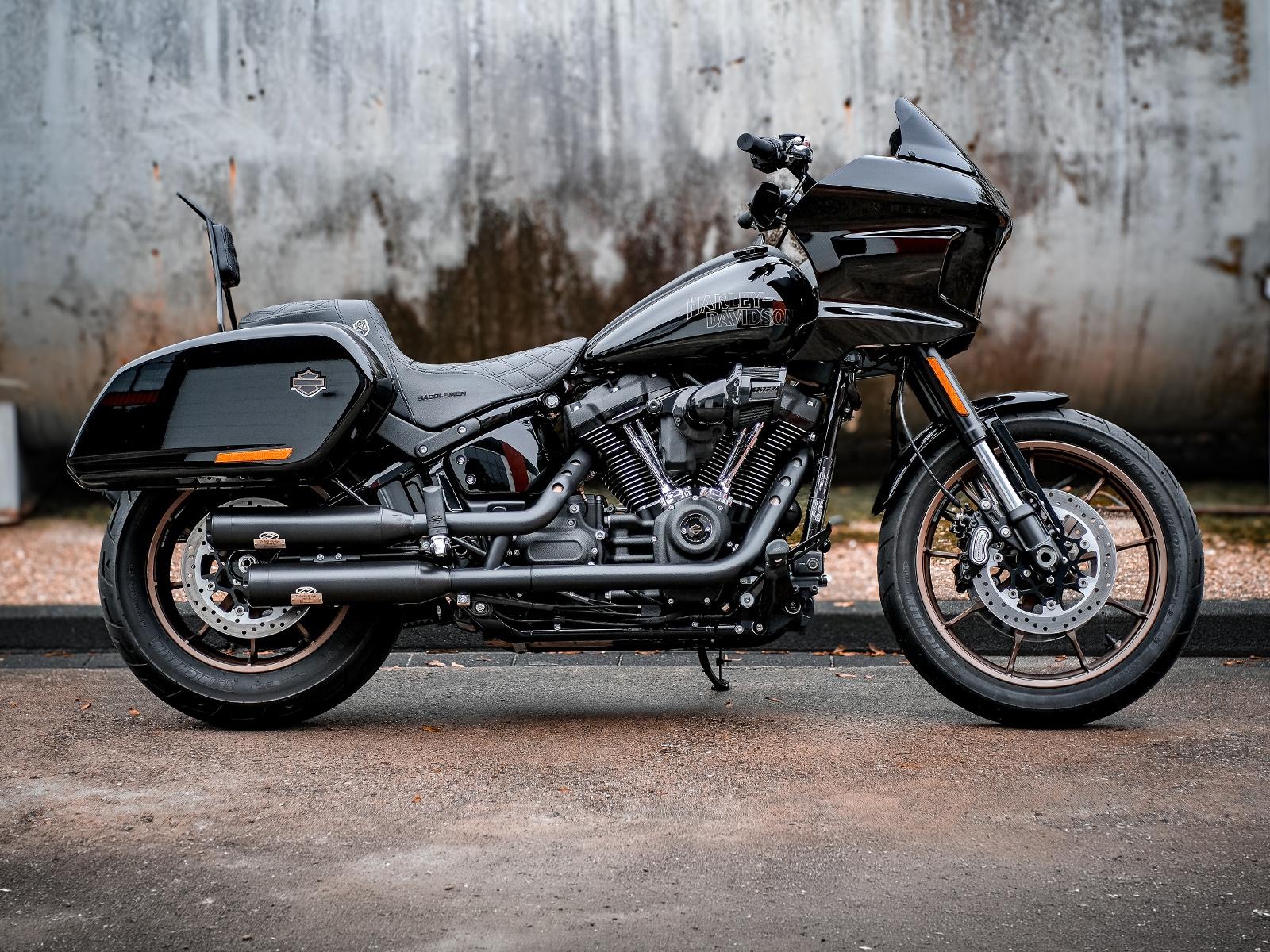 Harley-Davidson FXLRST Low Rider ST 117 -J&H-Saddlemen-Top!