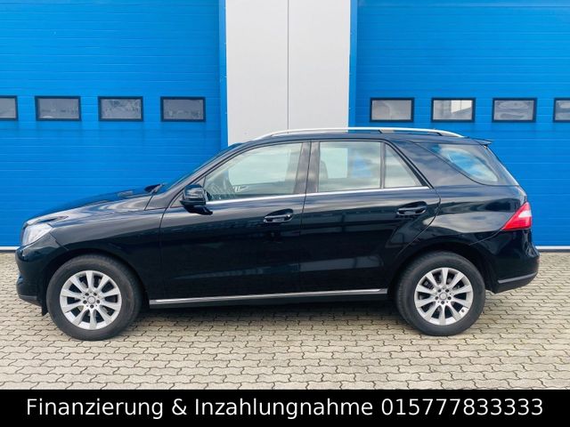 Mercedes-Benz ML 350 CDI BlueTec AHK 3500 KG von Dr. gefahren