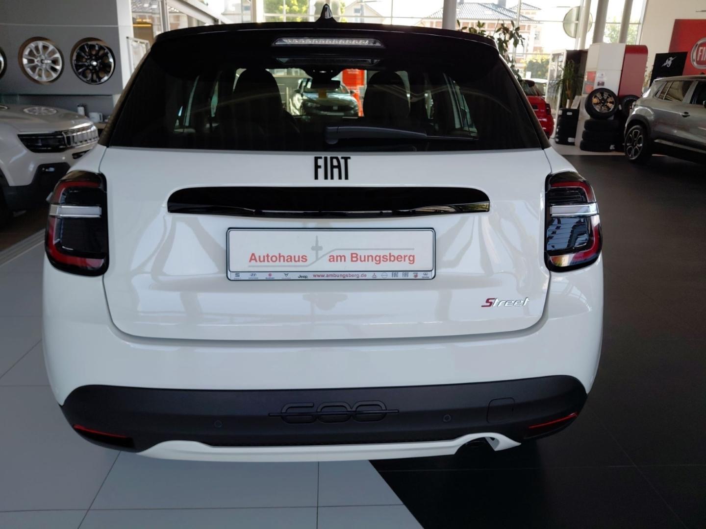 Fiat 600 1.2 Turbo 74 kW Street SHZ PDC LED Apple Car