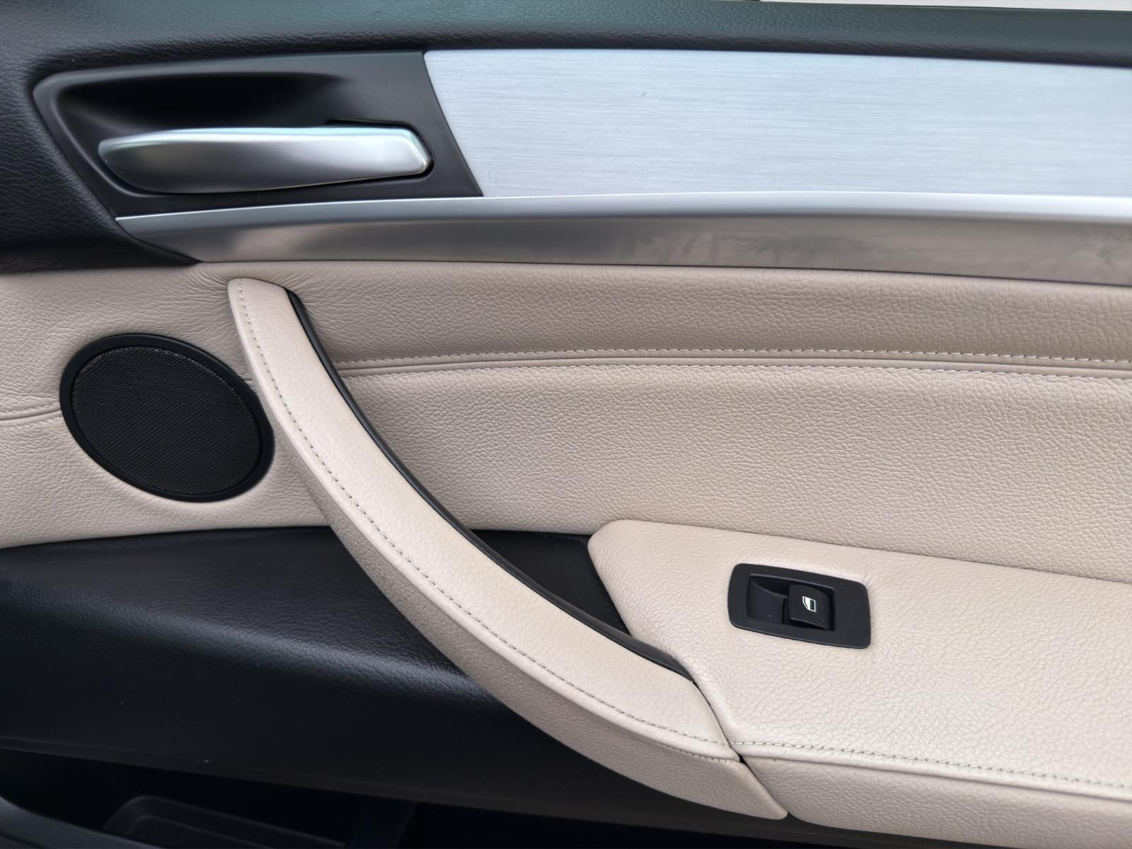 BMW X6 M50d 381 ch • Head-up • Toit ouvrant • Phares LED adaptatifs • Caméra • Cuir Nappa beige