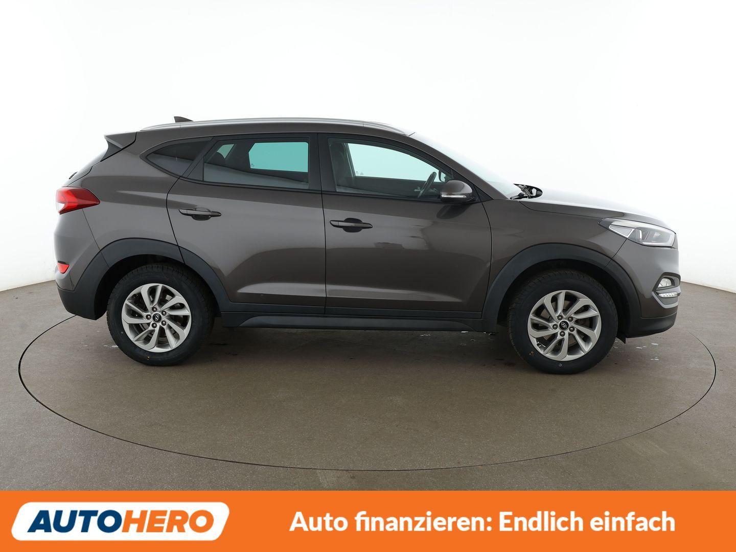 Hyundai Tucson 1.6 Trend blue 2WD *NAVI*CAM*PDC*SHZ*AHK*