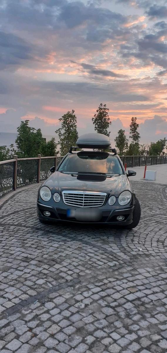 Mercedes-Benz E 200