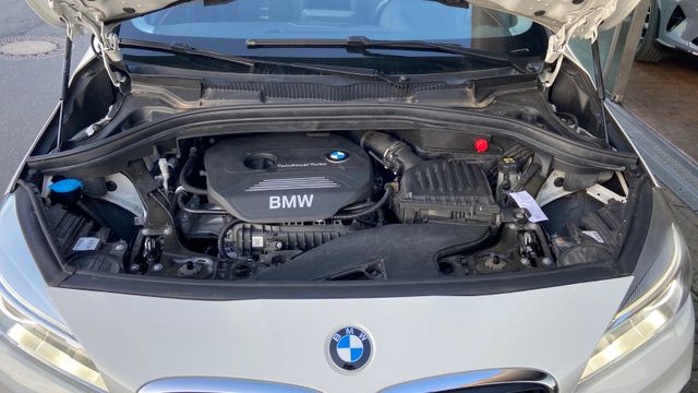 Fahrzeugabbildung BMW 218 2 Active Tourer 218 i Sport Line , NAVI, PDC