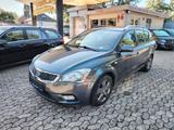 Kia cee'd / Ceed / Klimaanlage / - Kia cee'd / Ceed aus 2010: Kombi