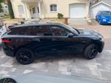 Jaguar F-Pace 25t AWD R-Sport Automatik R-Sport - schwarze Jaguar F-Pace