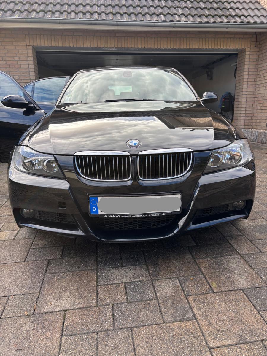 BMW 330