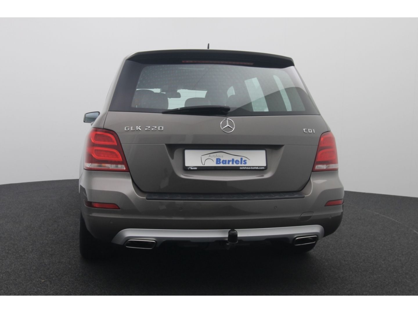 Fahrzeugabbildung Mercedes-Benz GLK 220 CDI BlueEfficiency ACC Navi AHK