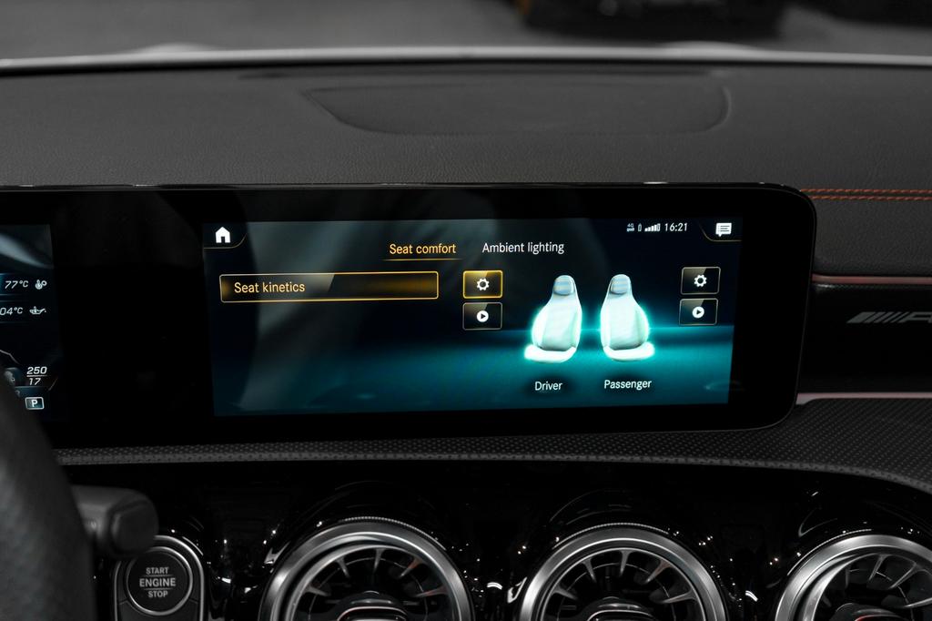 Mercedes-Benz CLA 35 AMG