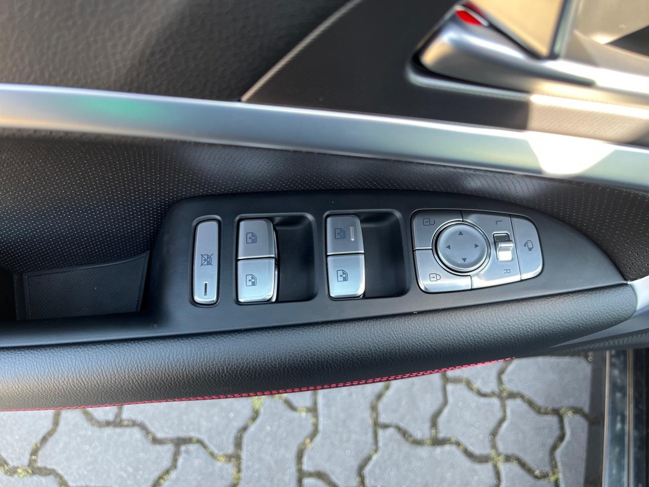 Genesis G70 Shooting Brake 2.2 D Sport AWD Sitzklima