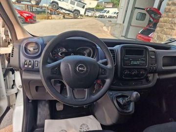 Opel Vivaro - 11