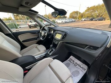 Opel Zafira Tourer - 9