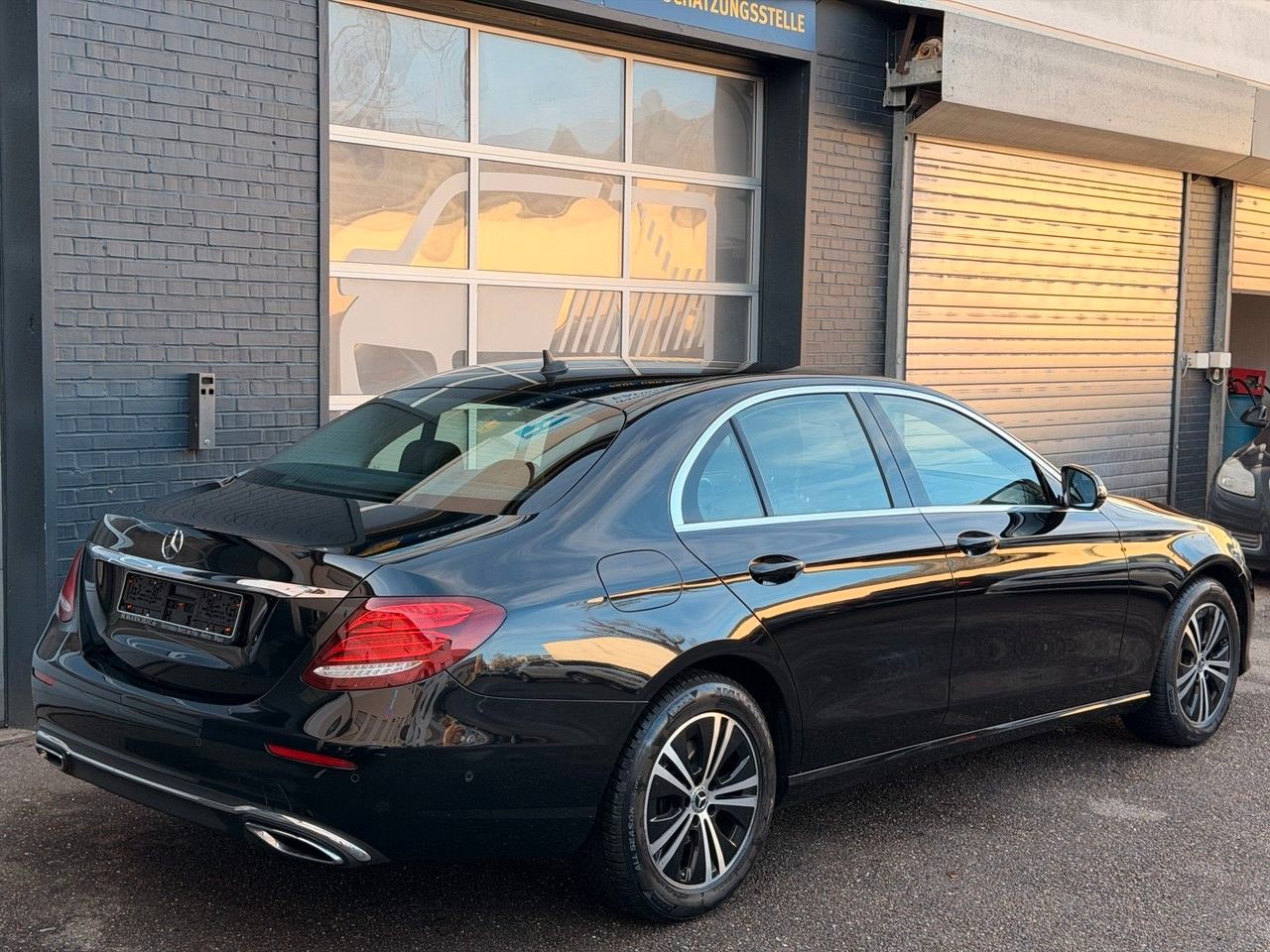 Mercedes-Benz E 220d 9G/KAM/LED/AVANTGARDE foto 5