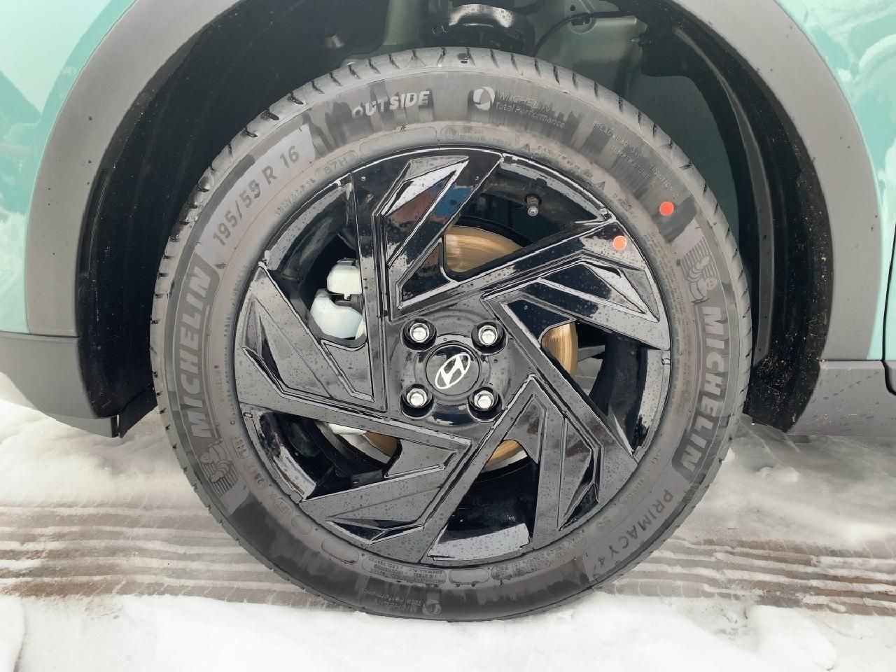 Fahrzeugabbildung Hyundai BAYON Blackline 2WD