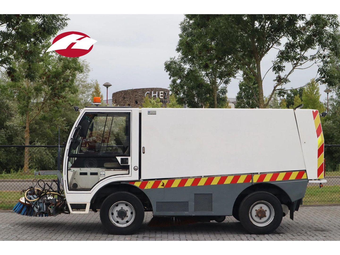 Andere MFH AEBI 5000 | FRONT BRUSH | 1.000 L TANK | SWE