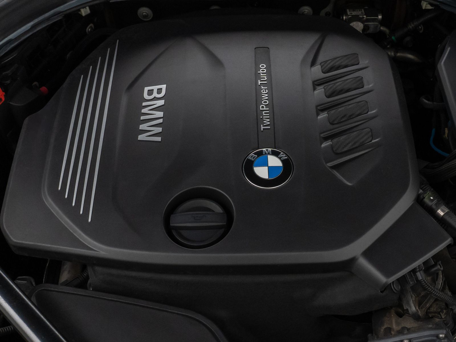 Fahrzeugabbildung BMW 520d Sport Line Kamera HUD H/K Lenkrhzg Alarm