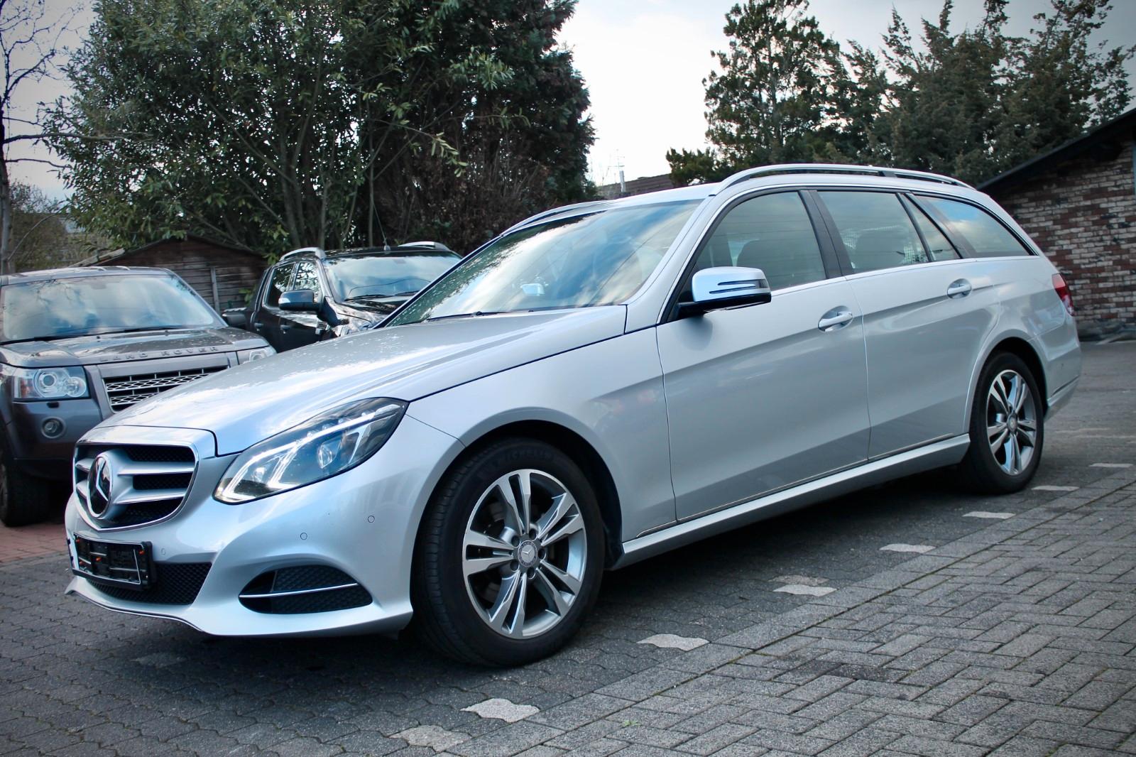Mercedes-Benz E 220 BlueTEC T Avantgard Leder LED Navi AHK
