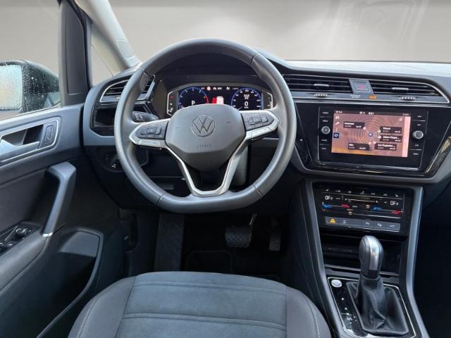 Volkswagen Touran Highline 7-Sitzer Autom AHK-el. klappb. N, миниатюра 10