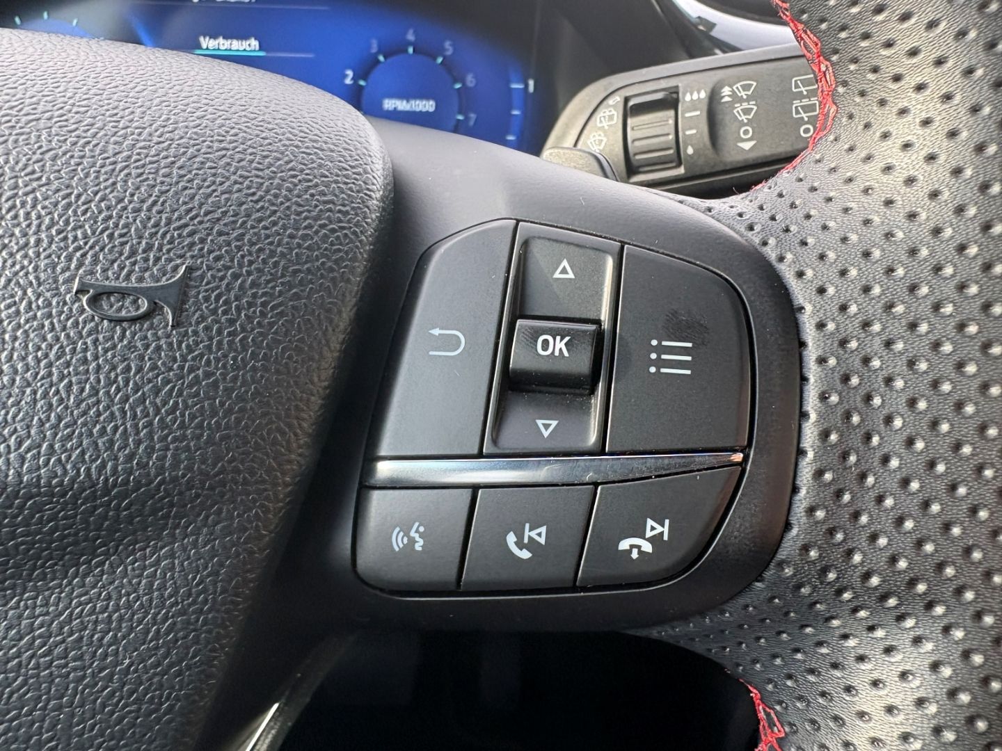 Fahrzeugabbildung Ford Puma ST-Line Navi LED ACC DAB SHZ LenkradHZG