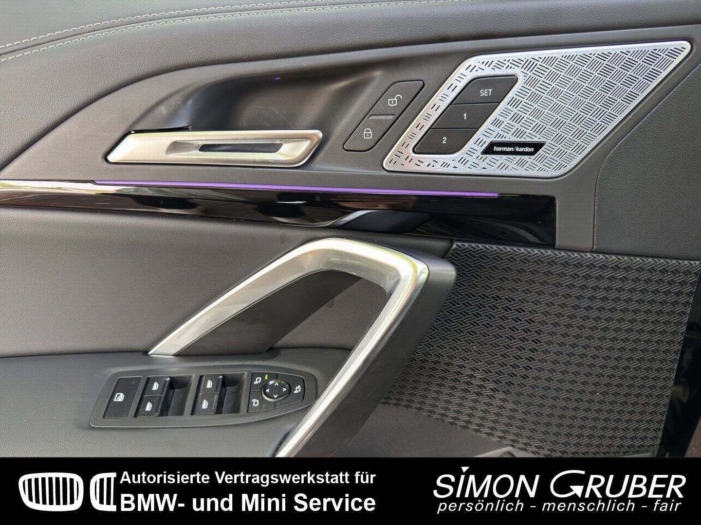 Fahrzeugabbildung BMW X1 xDrive23i M Sport Pro Pano HUD H&K Leder AHK