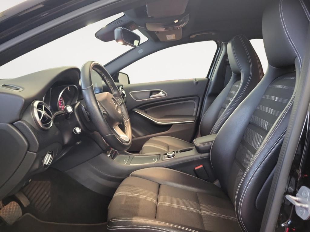 Mercedes-Benz A 250 BlueEfficiency Urban AUTOMATIK NAV LED SIT