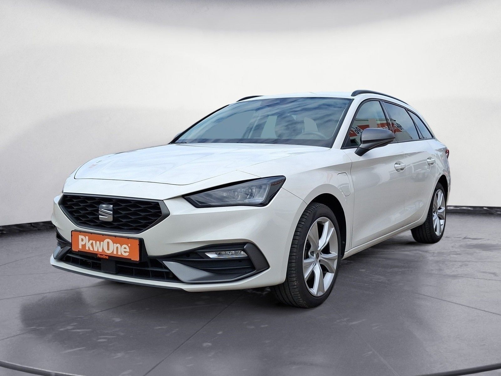 Seat Leon Sportstourer 1,4 eHybrid ACC*NAVI*PDC*LED*K