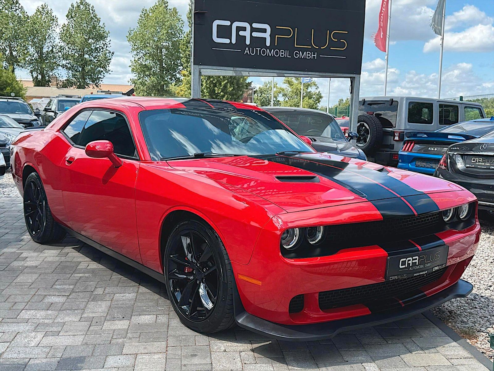 Fahrzeugabbildung Dodge Challenger 6.4 V8 SRT 392 SCAT PACK Performance