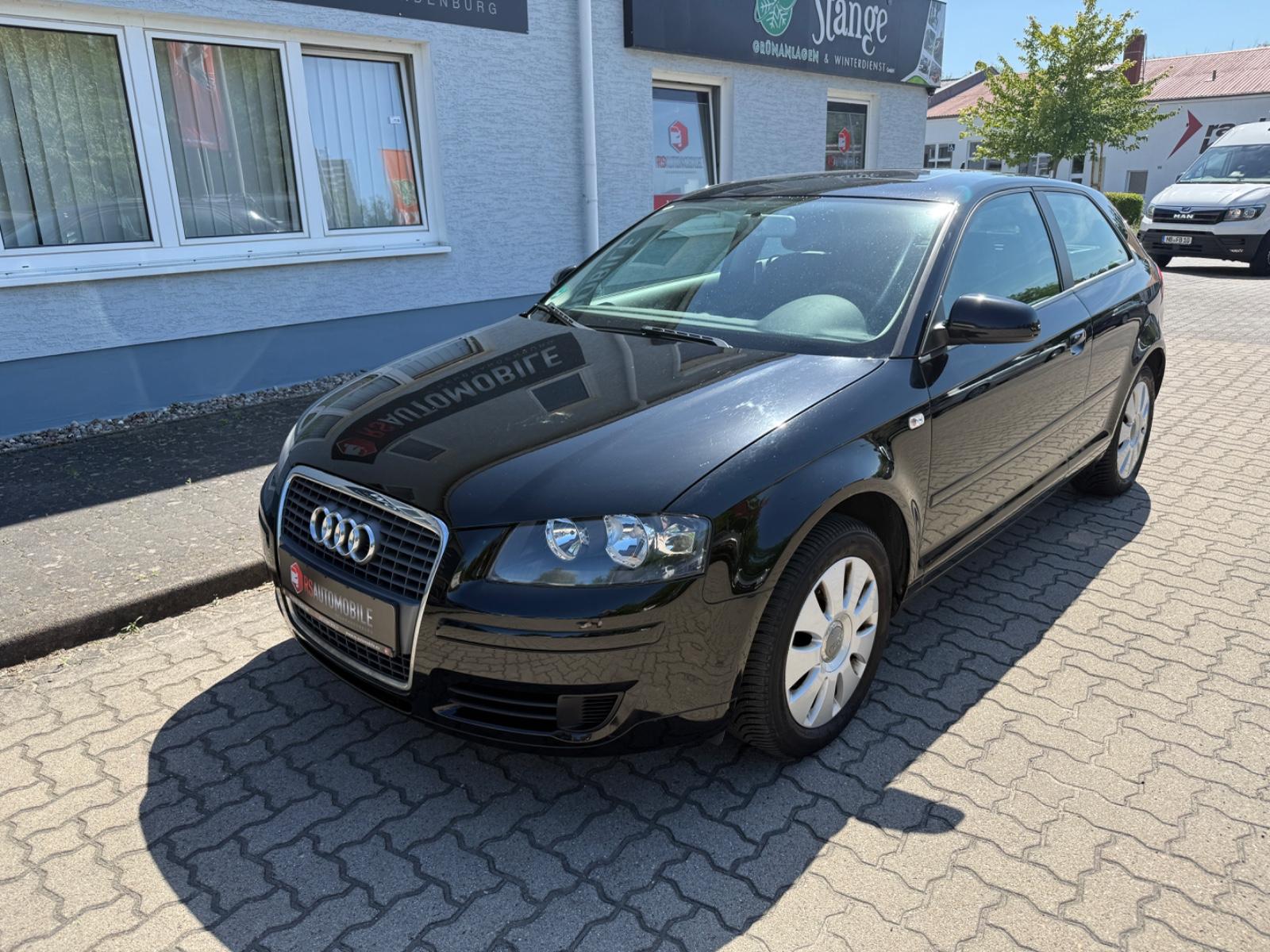 Audi A3 1.6 Attraction*Sitzheizung*Schiebedach*Klima