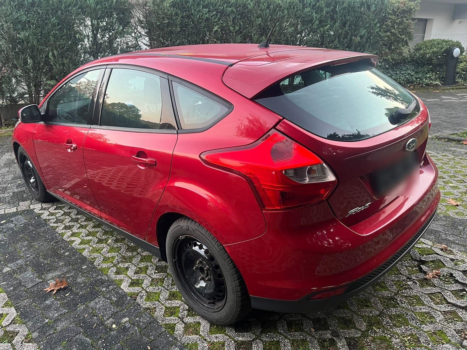Ford Focus 2014 — engine 101 HP (74kW)