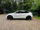 Tesla Model Y Performance Dual Motor AWD Performance - Tesla Gebrauchtwagen in Leipzig