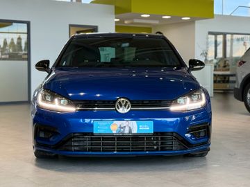 Volkswagen Golf - 9