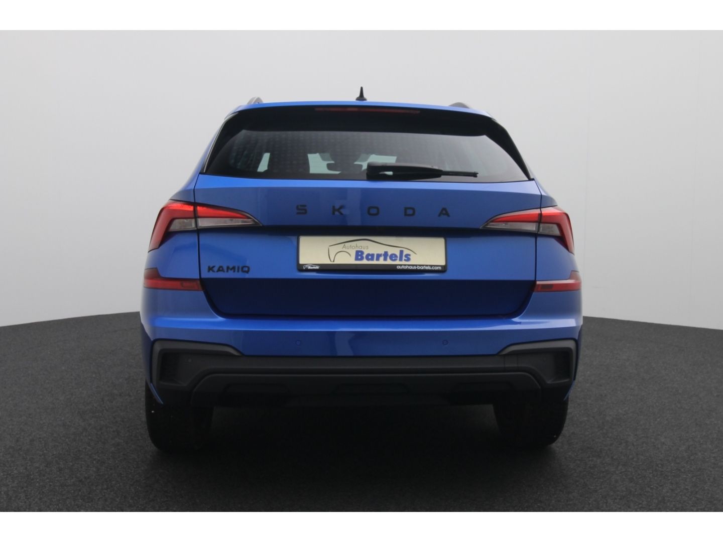 Fahrzeugabbildung SKODA Kamiq 1.0 Selection Kamera SHZ Einparkhilfe vorn