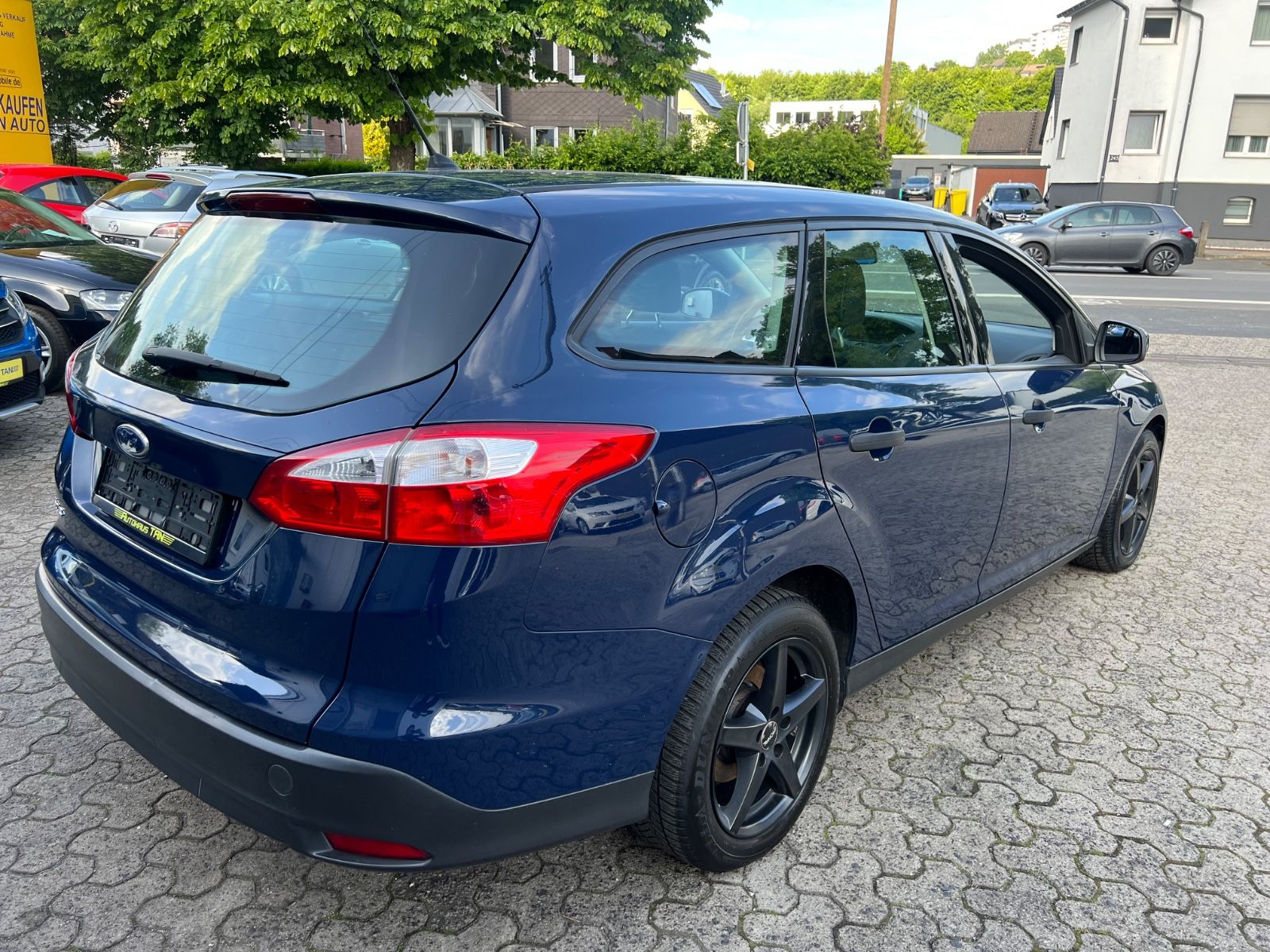 Fahrzeugabbildung Ford Focus Turnier 1.6 Ambiente